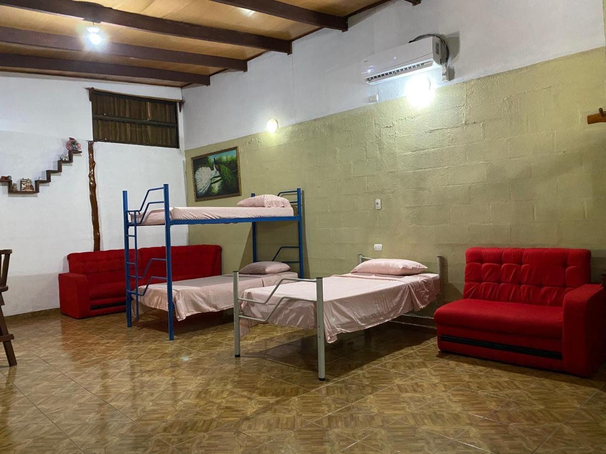 Mauras Tropical Mini Hostel & Tours Paquera Eksteriør billede