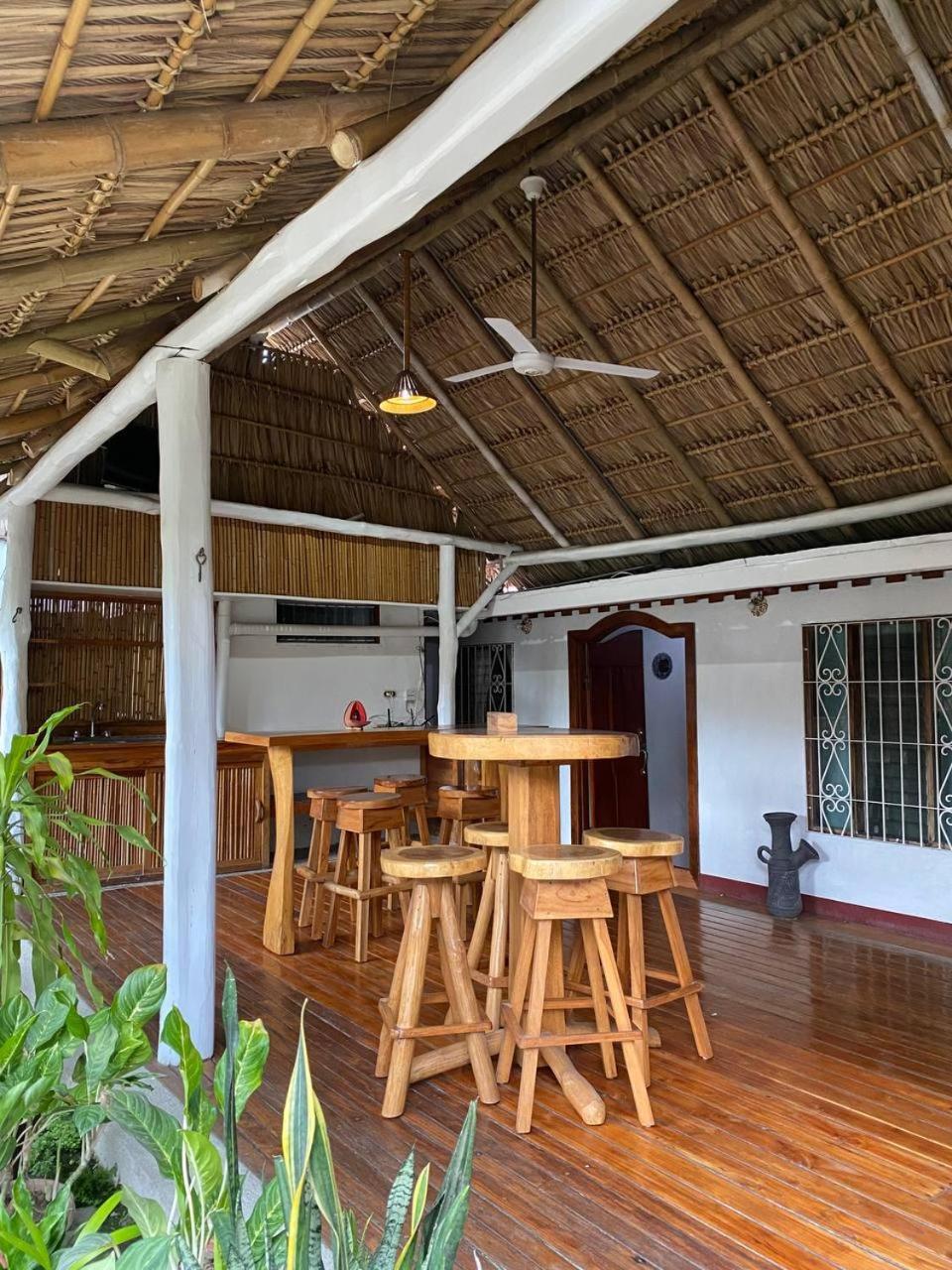 Mauras Tropical Mini Hostel & Tours Paquera Eksteriør billede