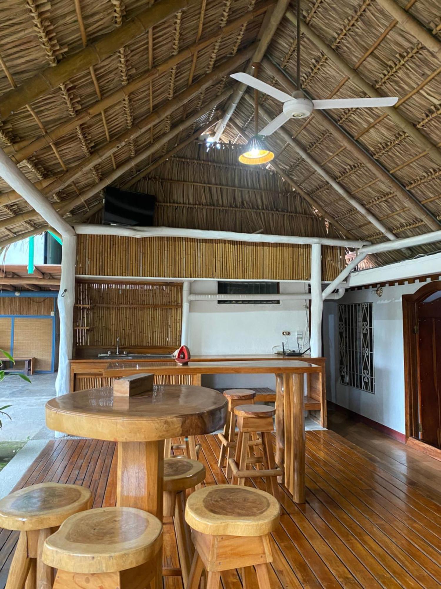 Mauras Tropical Mini Hostel & Tours Paquera Eksteriør billede